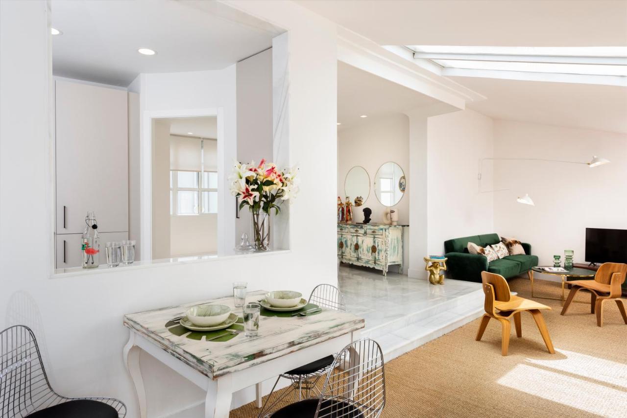 Monkeys Apartments Luxury Penthouse Cathedral & Terrace Sevilha Exterior foto